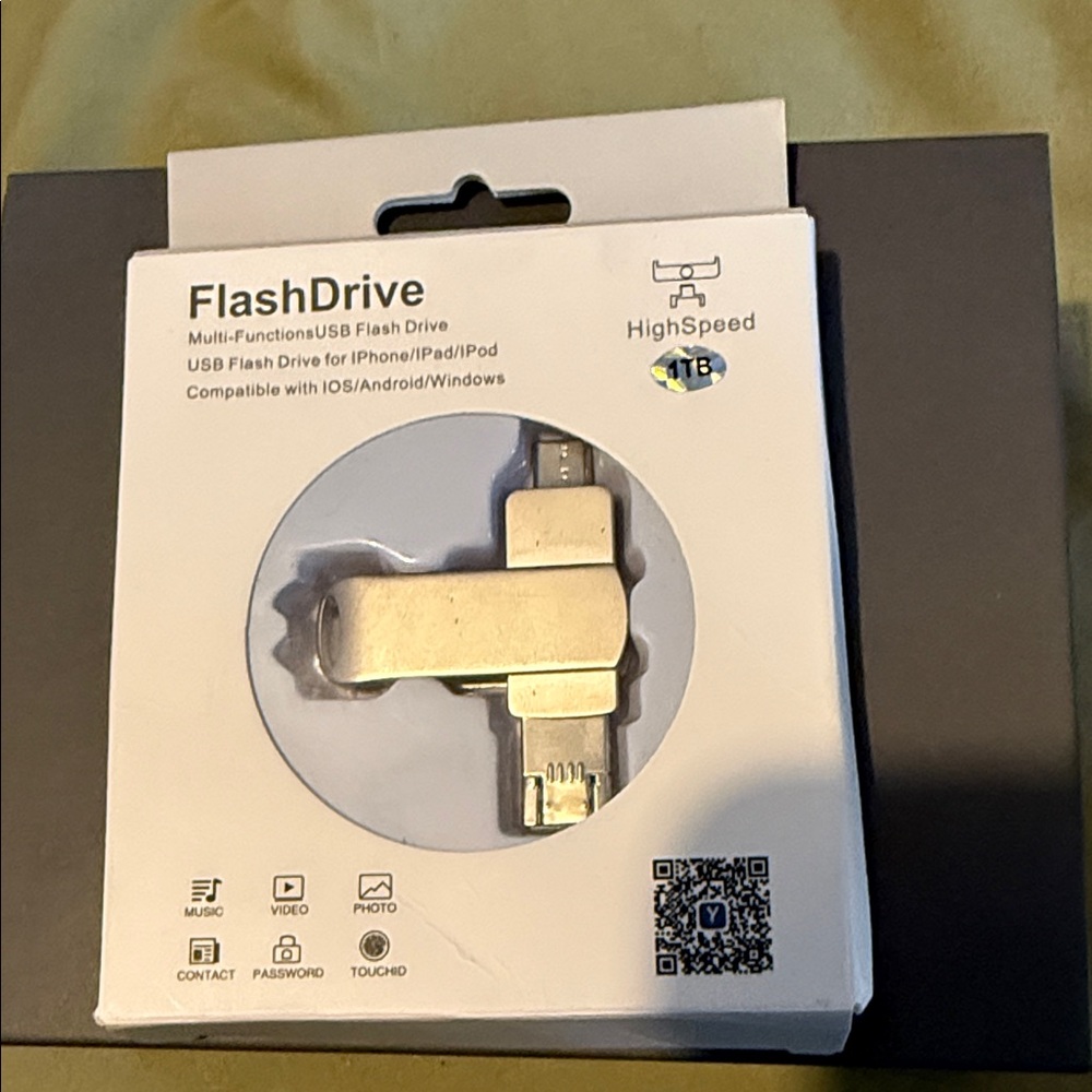 HighSpeed Multi-Function USB Flash Drive - Gold